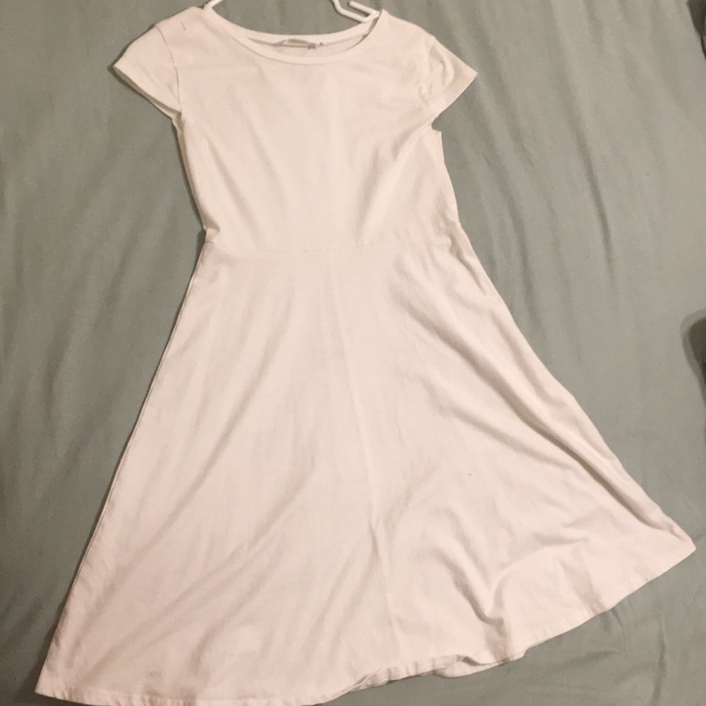 WHITE DRESS